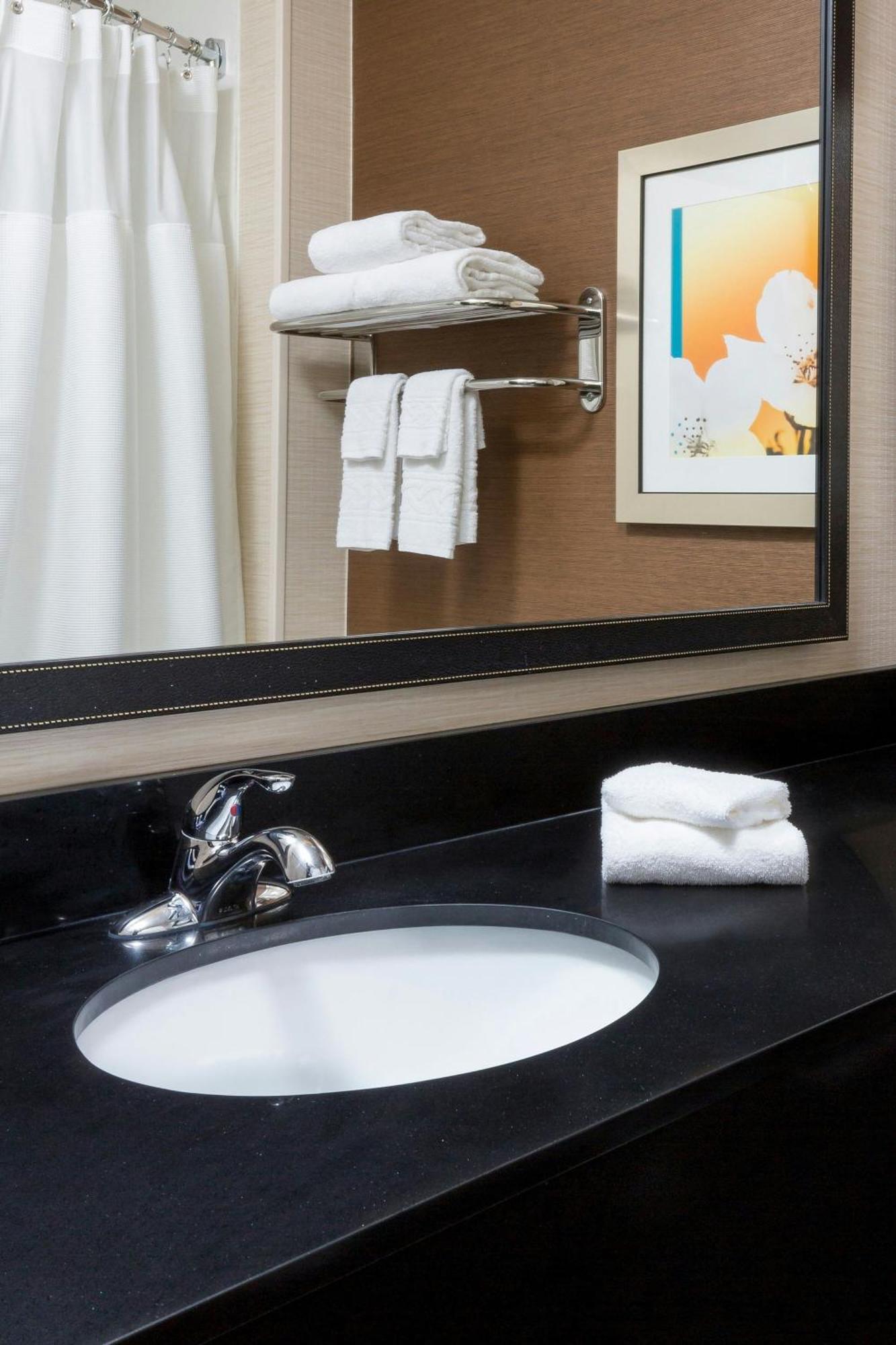 Fairfield Inn & Suites Лінкольн Екстер'єр фото