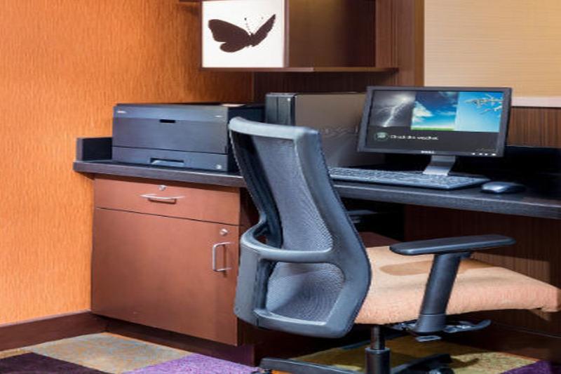 Fairfield Inn & Suites Лінкольн Екстер'єр фото